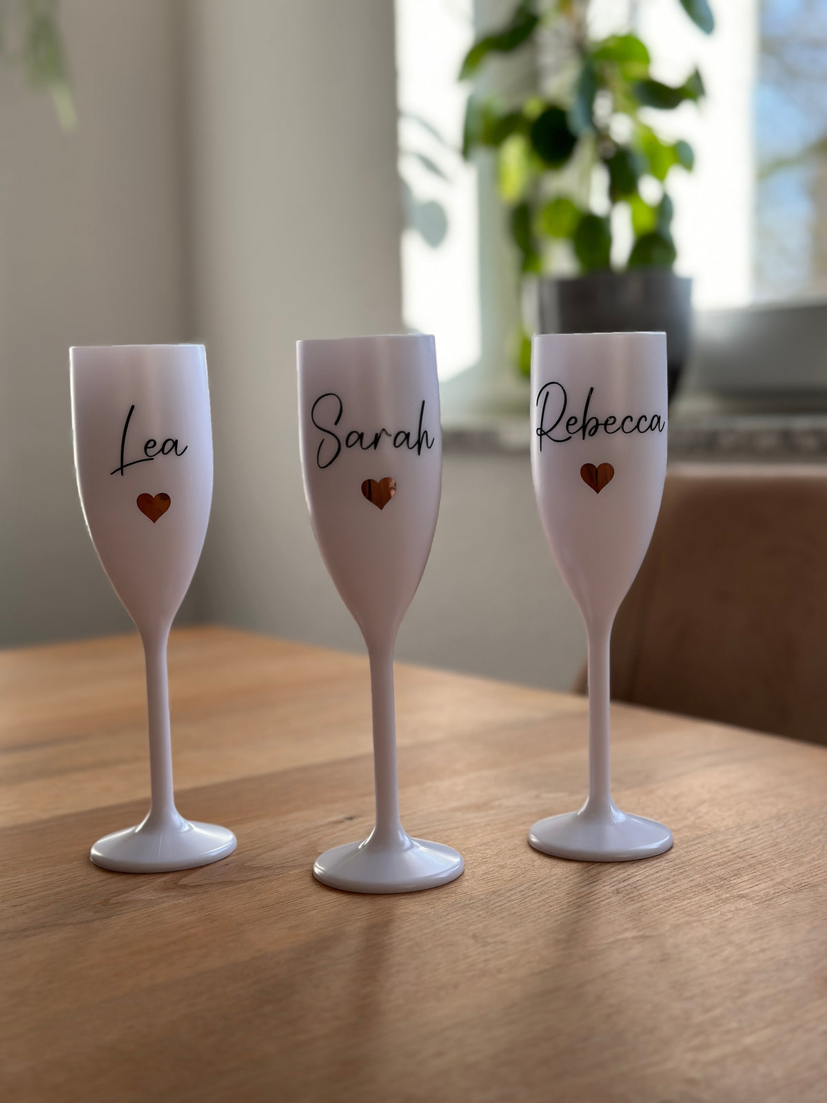 Sektglas Weiß mit Name personalisiert aus Hartplastik | JGA